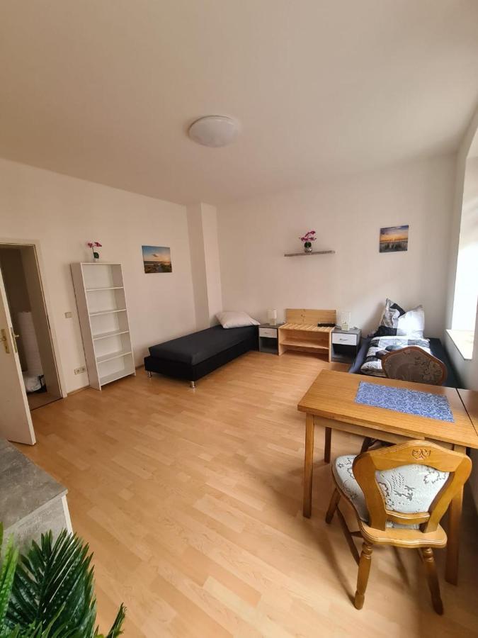 Flex Aparts - 2-Raum Wohnung In Zwickau Mit Balkon エクステリア 写真