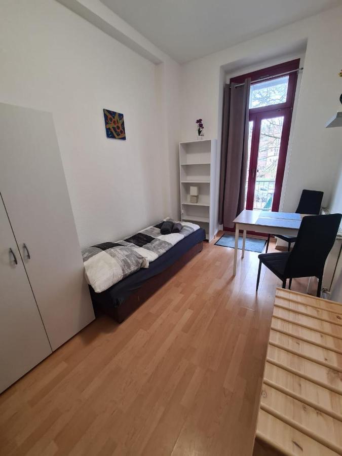 Flex Aparts - 2-Raum Wohnung In Zwickau Mit Balkon エクステリア 写真
